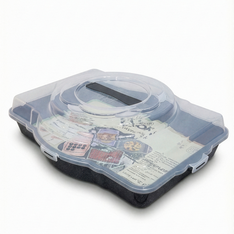 FOUR  4 CAKE SAVER BOX